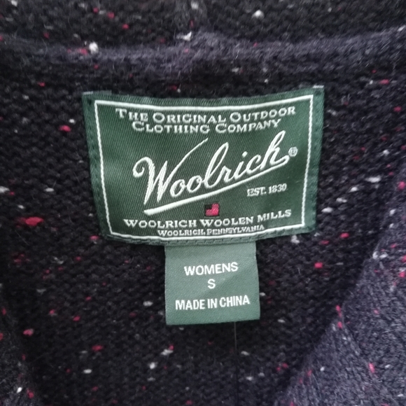 Black Sweater Vest - Picture 5 of 6